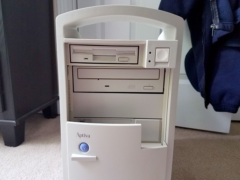 Illustration for article titled IBM Aptiva 2176-C73